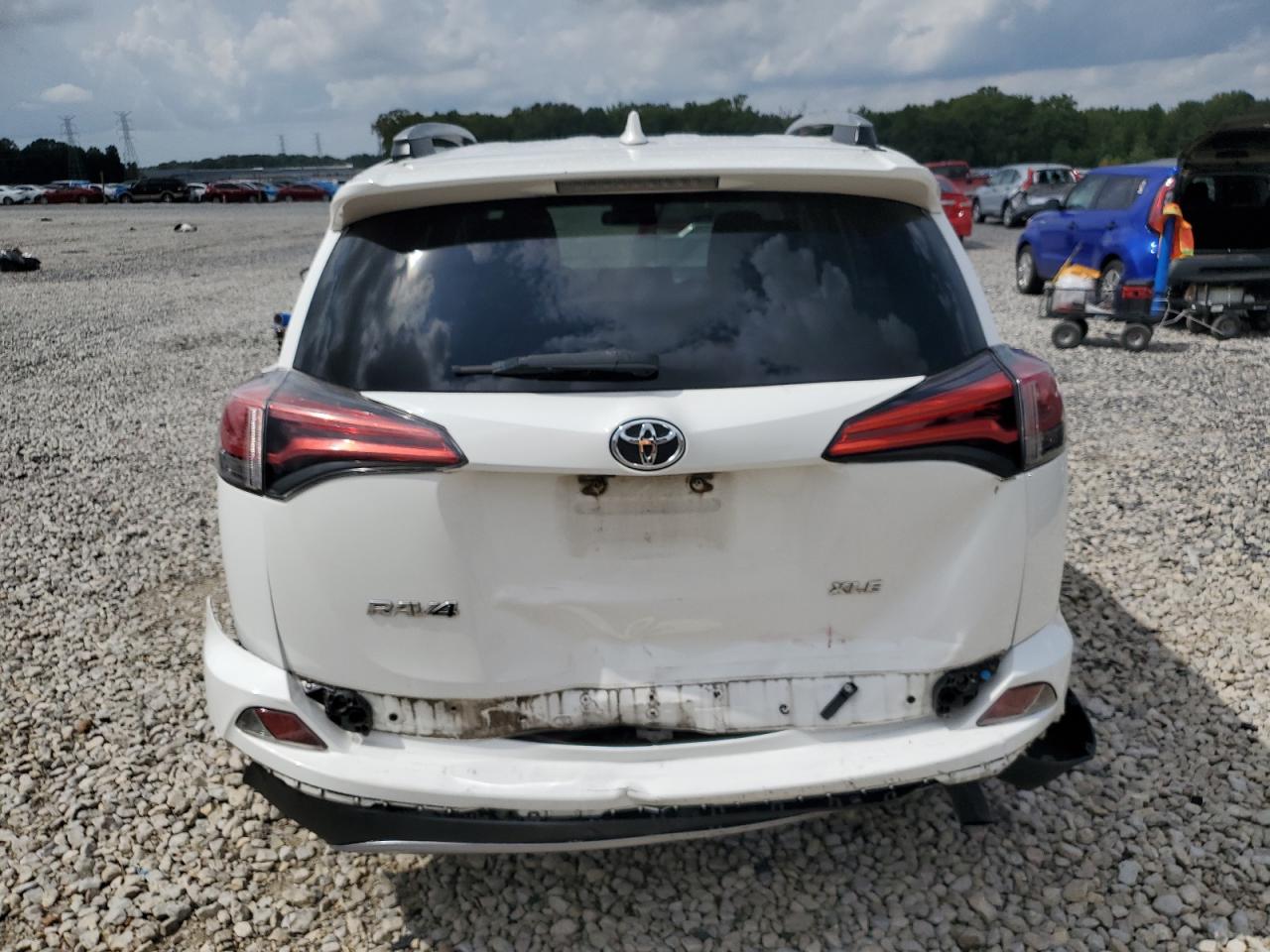 2017 Toyota Rav4 Xle VIN: 2T3WFREV6HW317807 Lot: 81735325