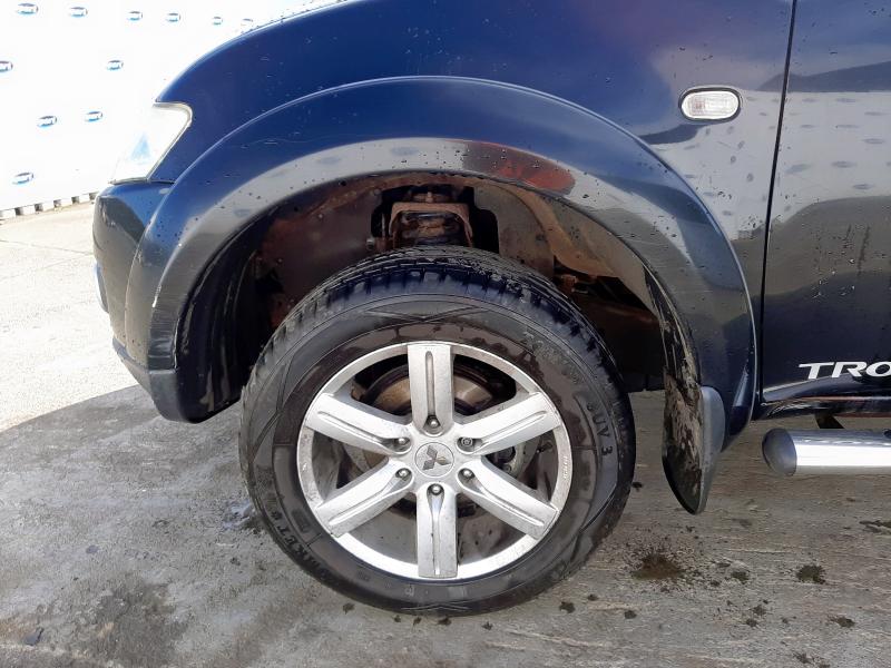 2013 MITSUBISHI L200 TROJA