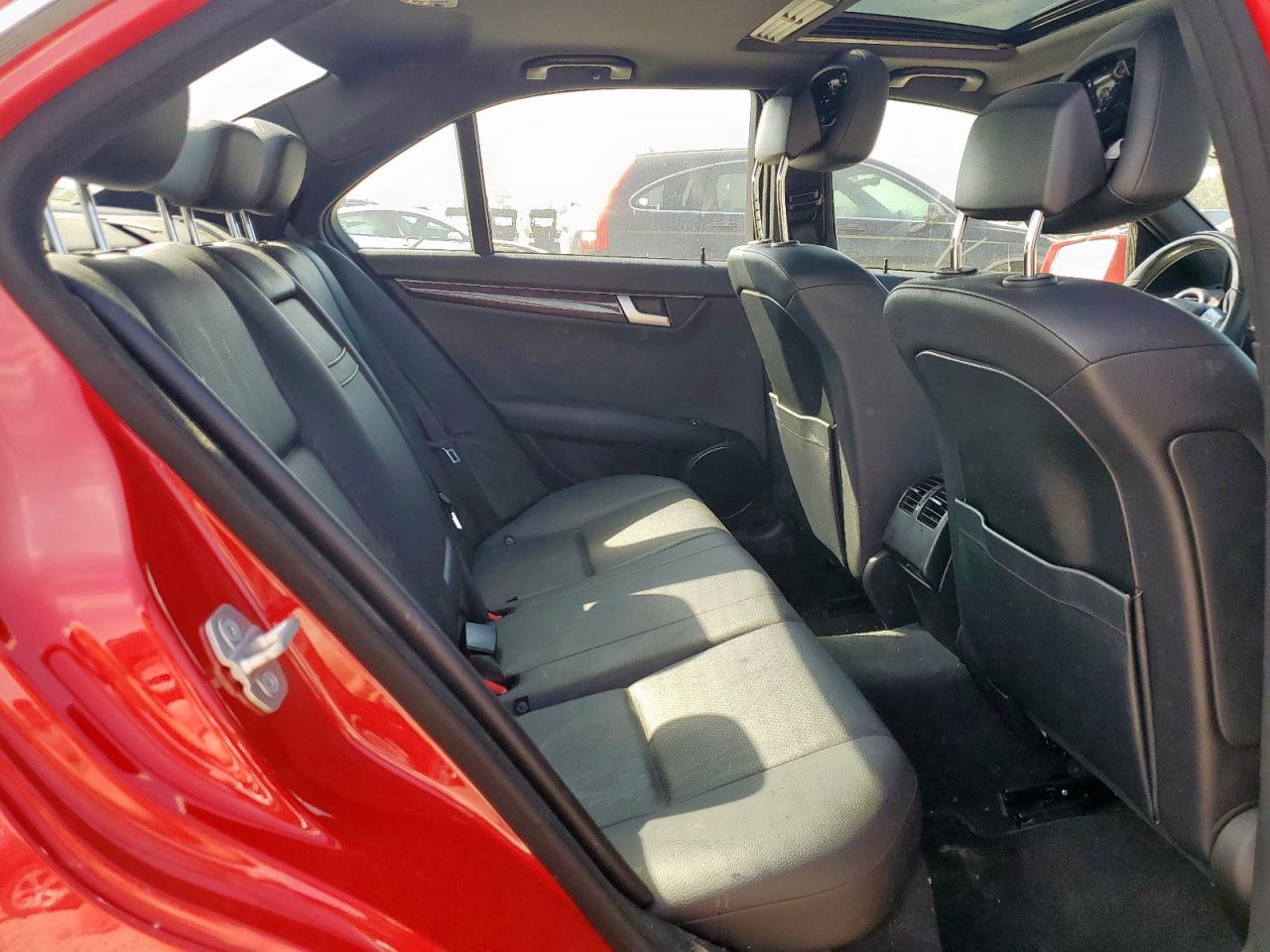 2013 Mercedes-Benz C 250 VIN: WDDGF4HB1DR245570 Lot: 84709355