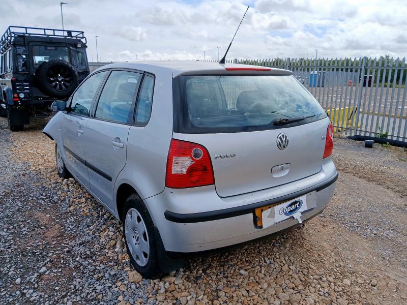 2003 VOLKSWAGEN POLO SE AUTO 