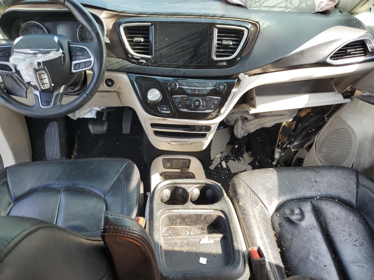 2017 Chrysler Pacifica Touring L VIN: 2C4RC1BG0HR823785 Lot: 81683415