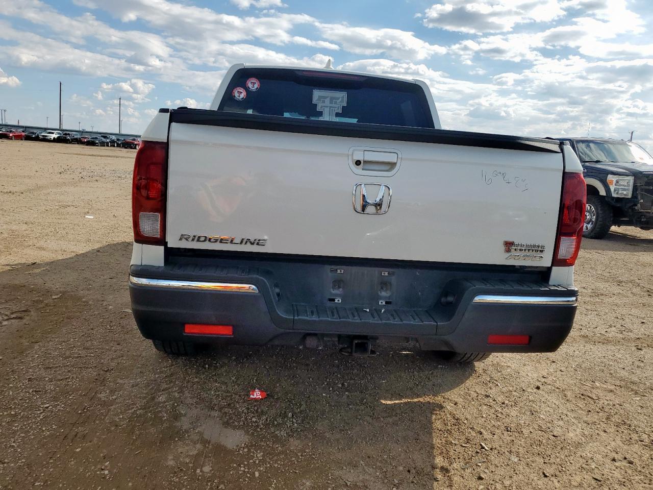 2017 Honda Ridgeline Rtl VIN: 5FPYK3F56HB038290 Lot: 71868305