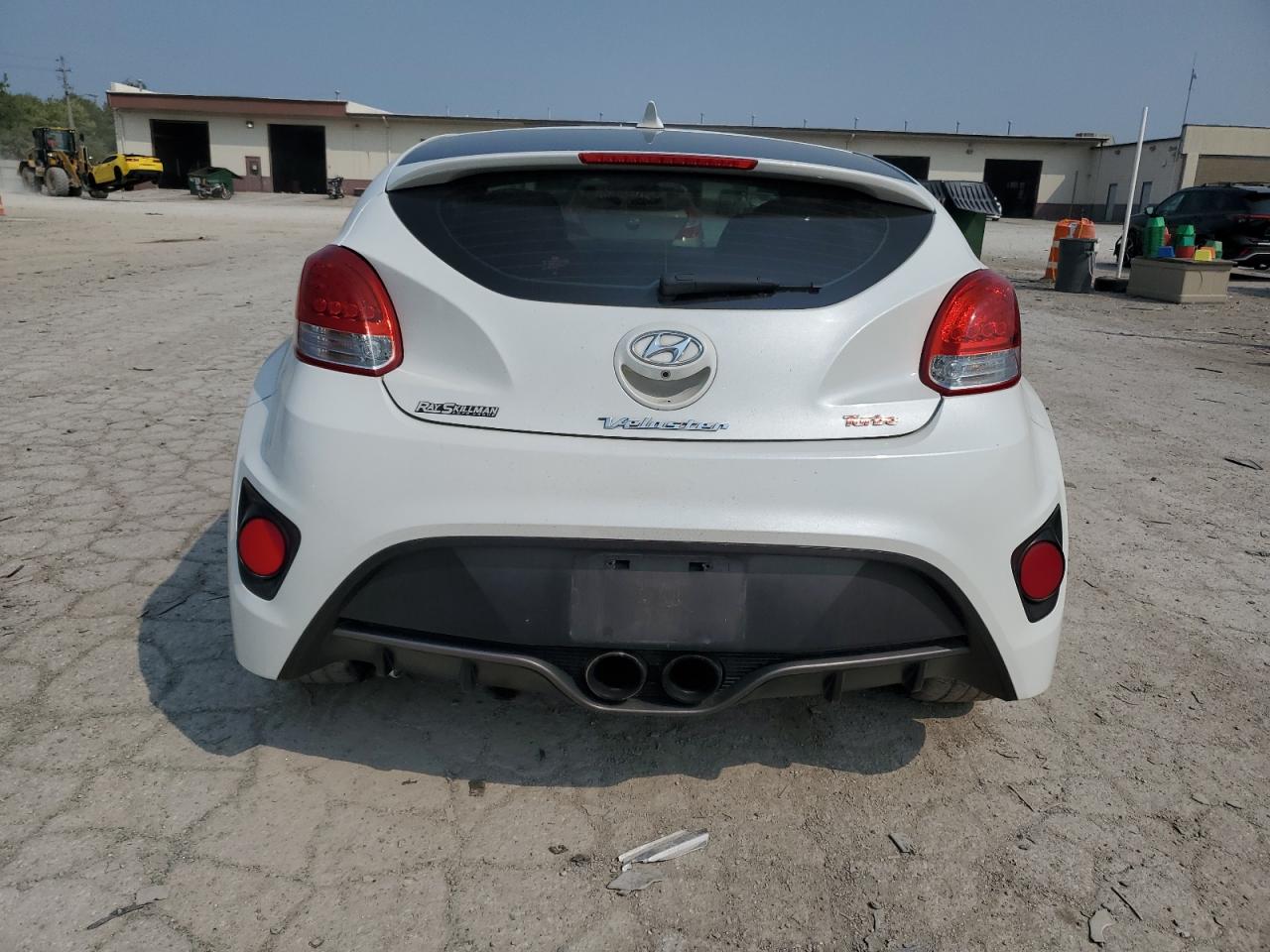 2016 Hyundai Veloster Turbo VIN: KMHTC6AE2GU303748 Lot: 68372265