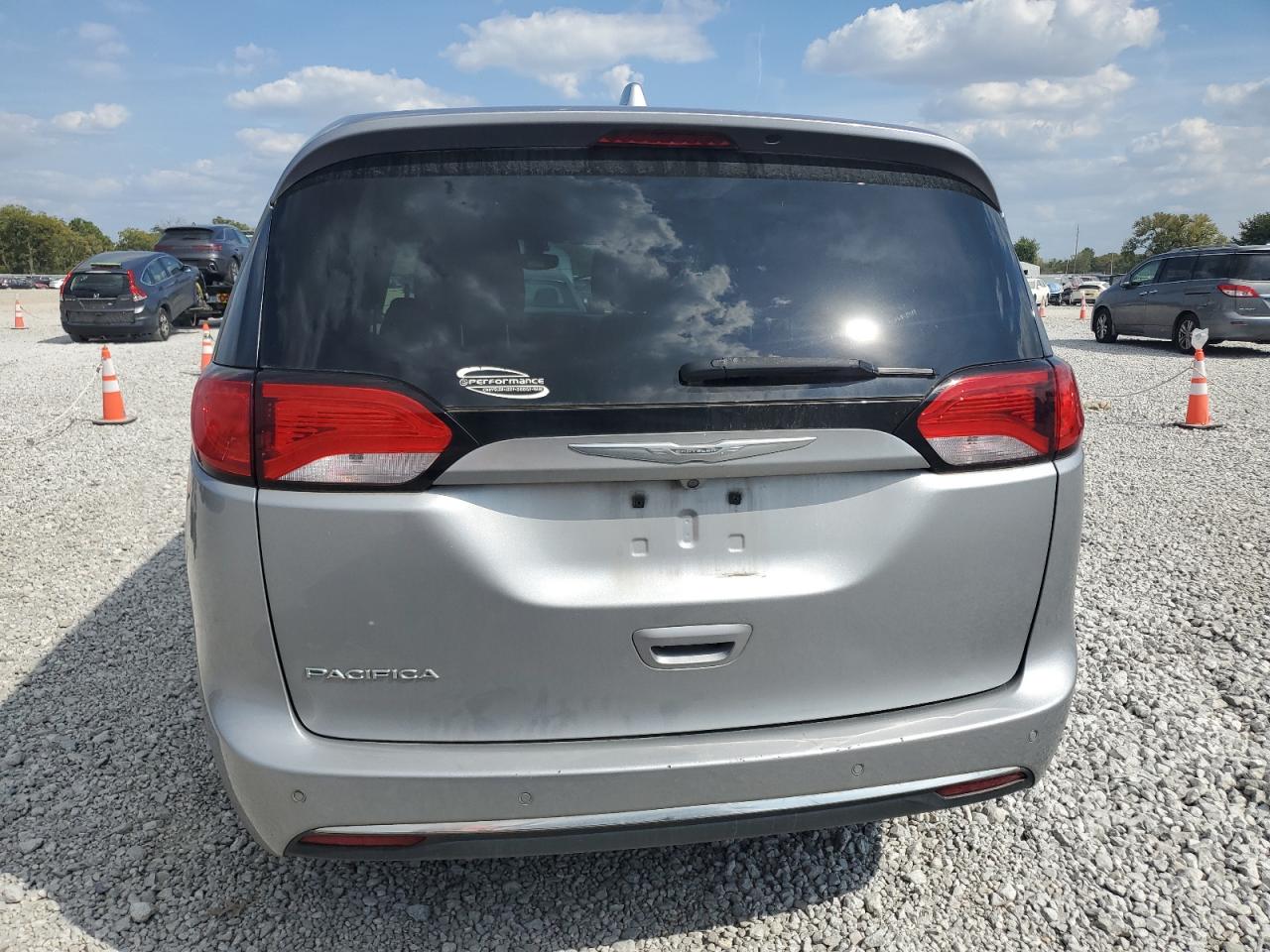 2018 Chrysler Pacifica Touring Plus VIN: 2C4RC1FG7JR125884 Lot: 81116975