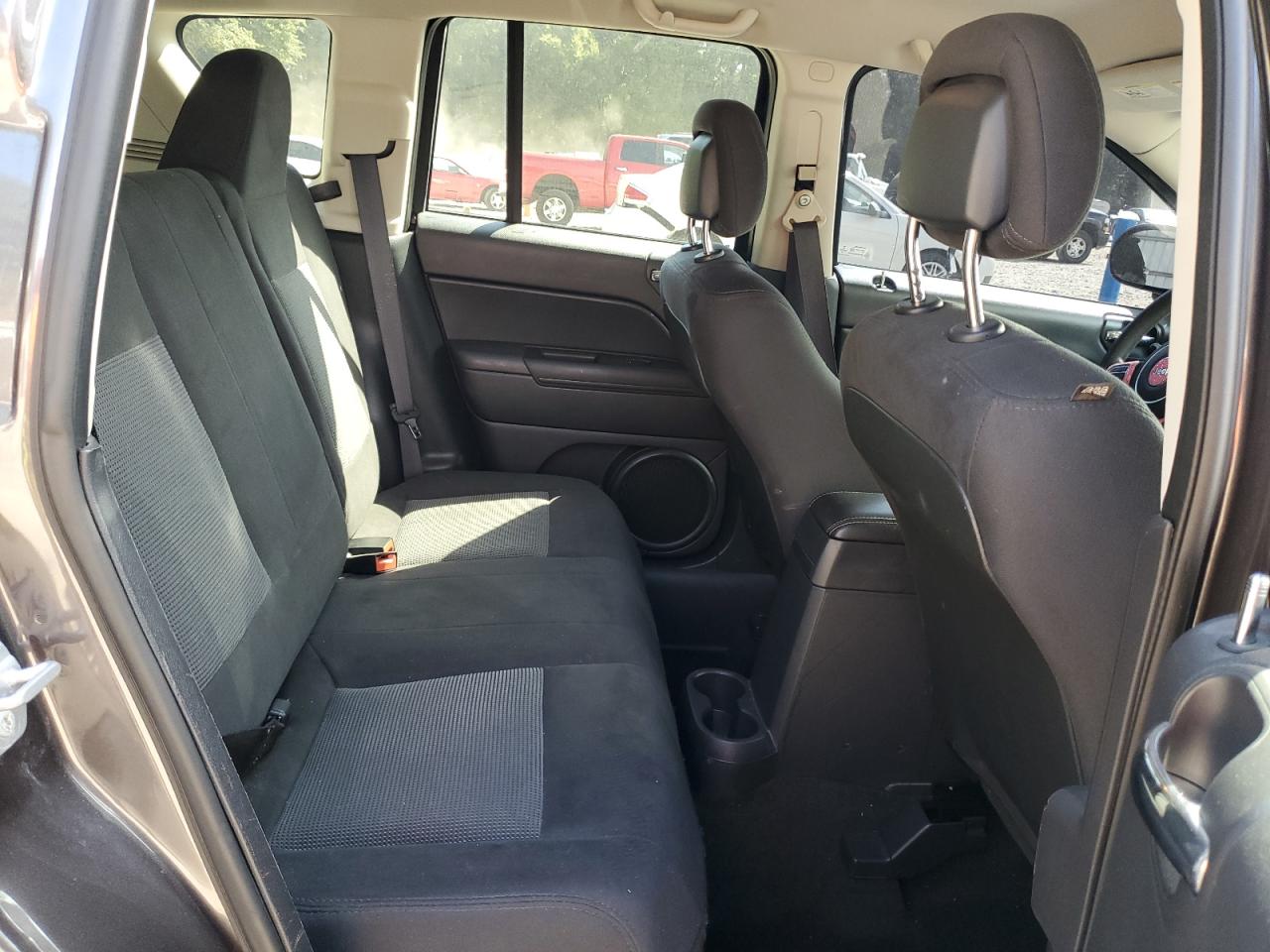 2015 Jeep Compass Sport VIN: 1C4NJCBB0FD420393 Lot: 70850995