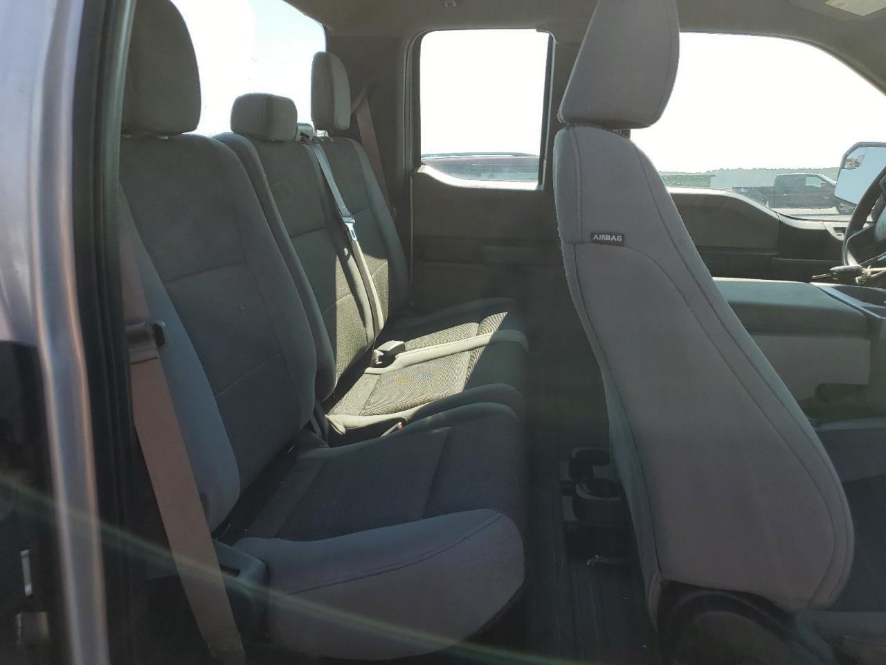 2017 Ford F150 Super Cab VIN: 1FTFX1CF3HKE39026 Lot: 81440895