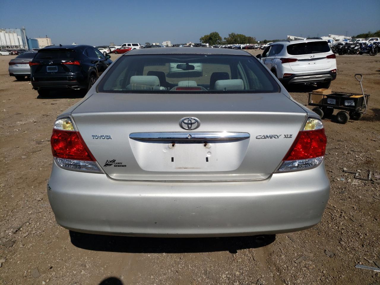 2005 Toyota Camry Le VIN: 4T1BE30K05U523799 Lot: 82148935