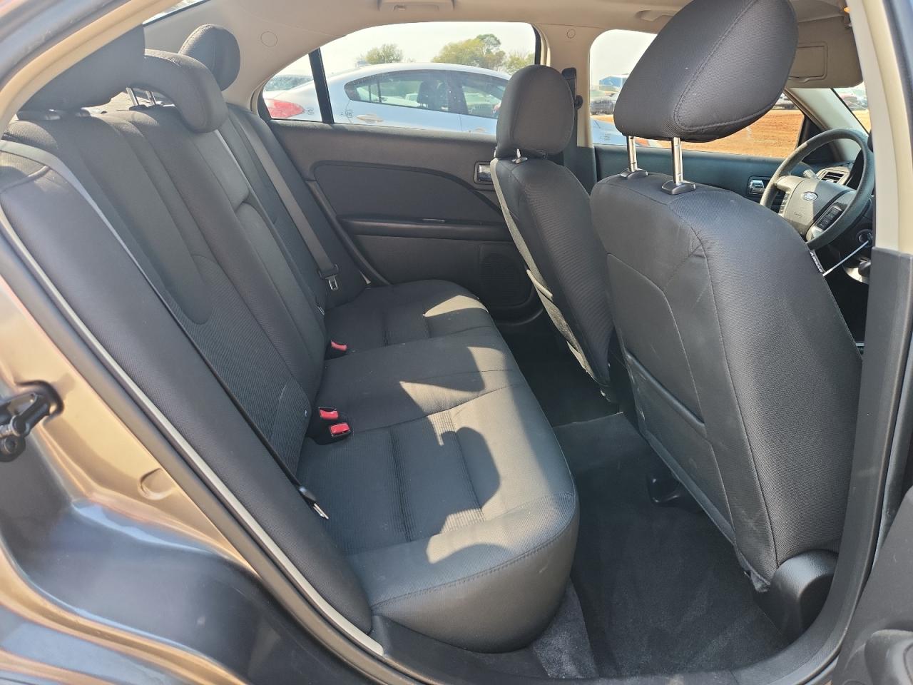 2012 Ford Fusion Se VIN: 3FAHP0HA2CR242116 Lot: 82159475