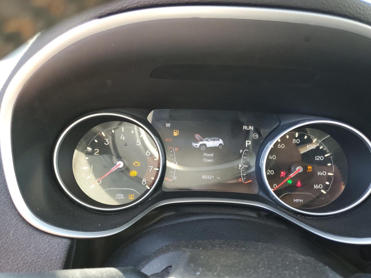 2018 Jeep Compass Latitude VIN: 3C4NJCBB3JT228808 Lot: 81861725