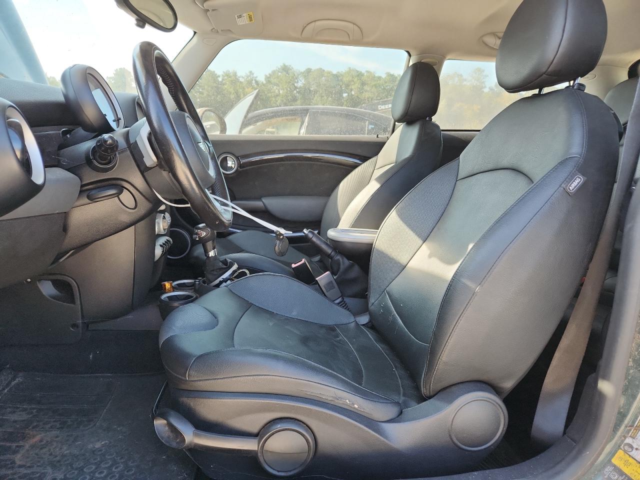 2010 Mini Cooper S VIN: WMWMF7C52ATZ69330 Lot: 71276925