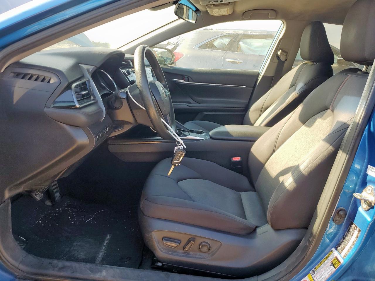 2019 Toyota Camry L VIN: 4T1B11HK8KU238624 Lot: 82158485