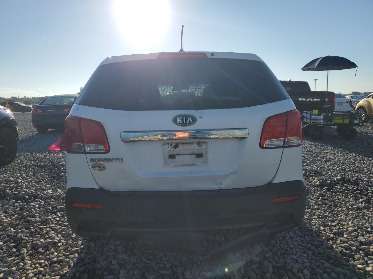2011 Kia Sorento Base VIN: 5XYKT3A13BG089391 Lot: 84174145