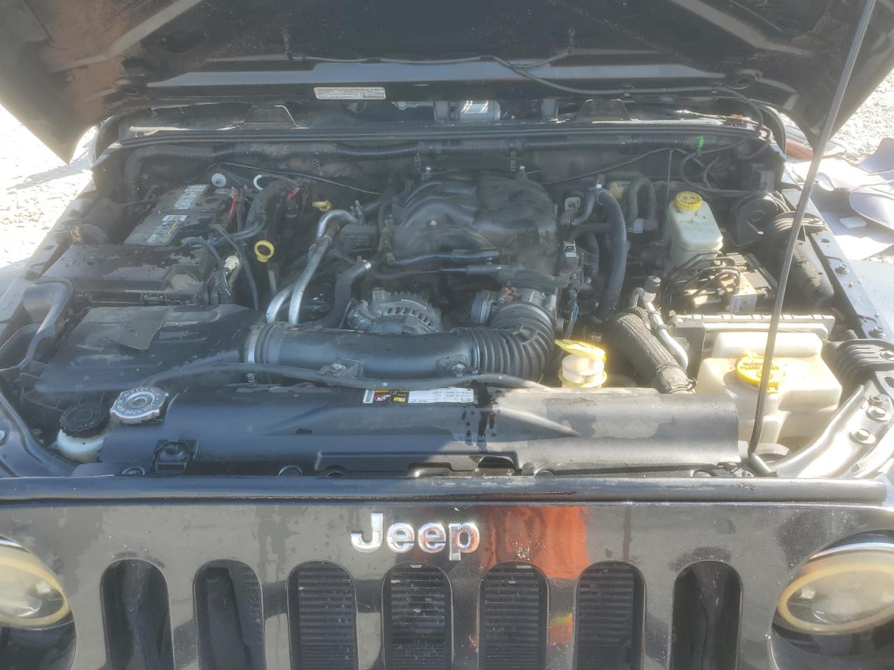 2014 Jeep Wrangler Unlimited Sport VIN: 1C4BJWDG0EL309540 Lot: 71451055