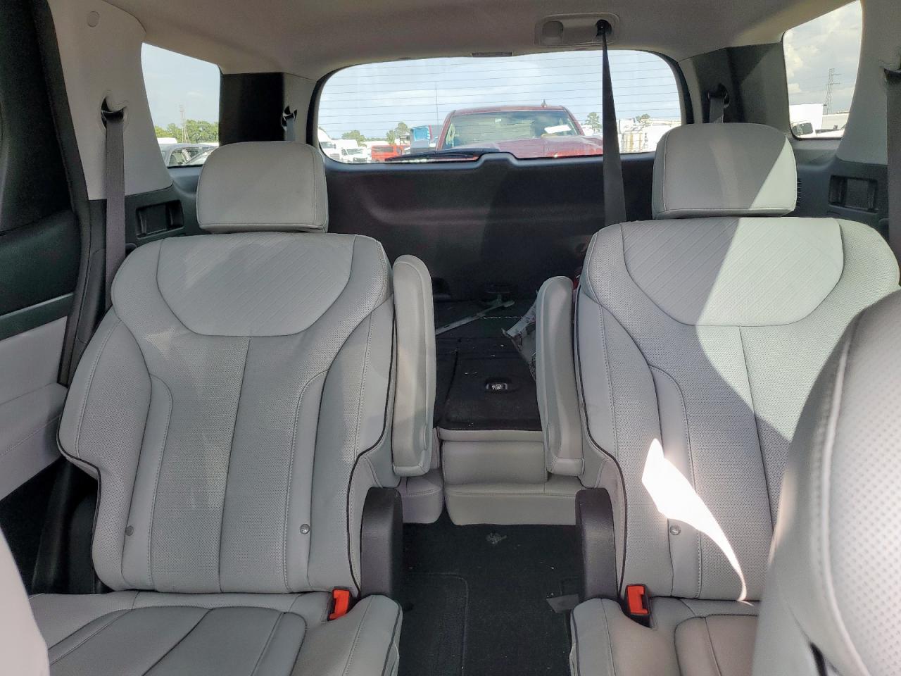 2025 Hyundai Palisade Sel Premium VIN: KM8R44GE6SU816562 Lot: 83850595