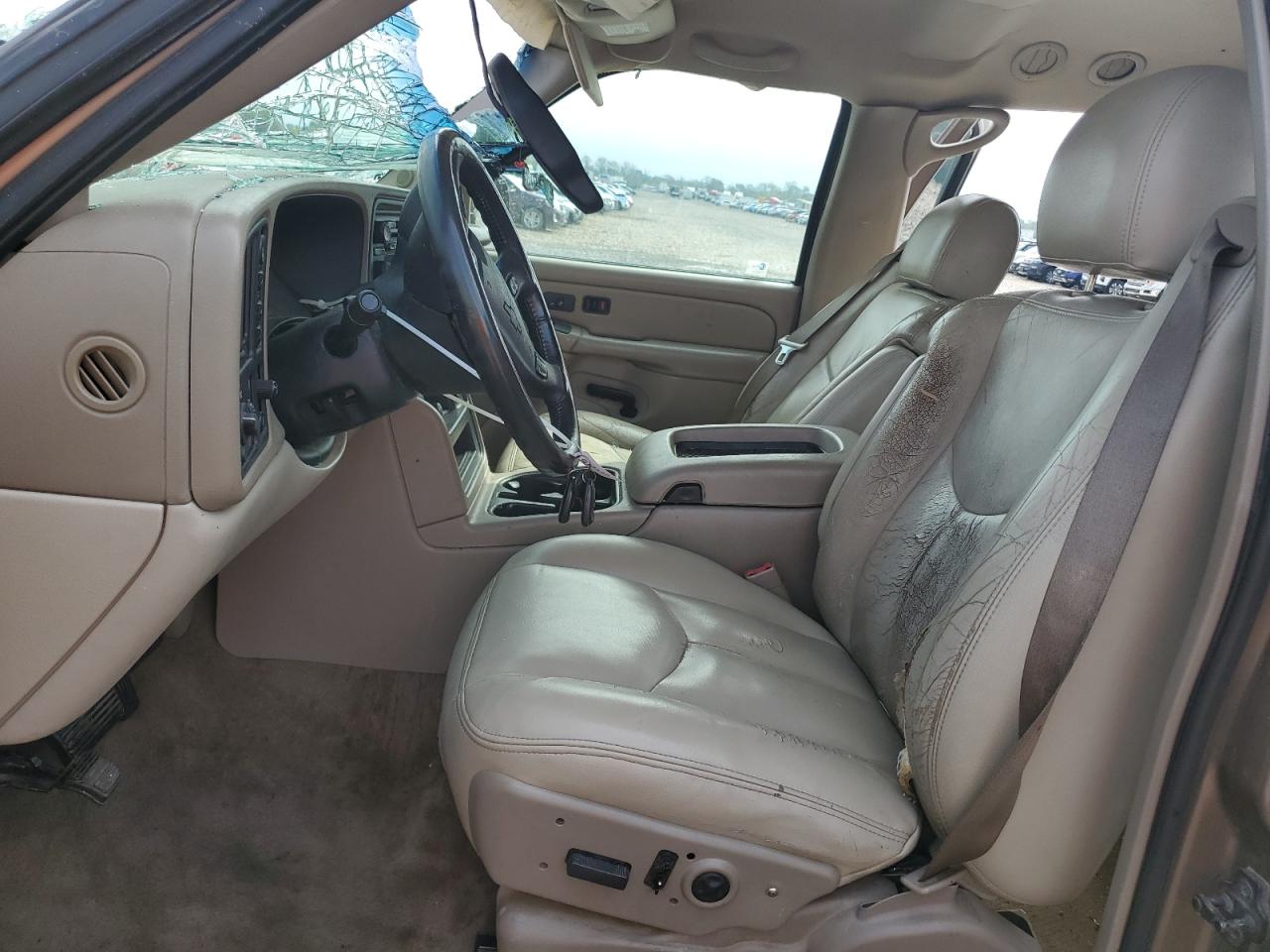 2004 Chevrolet Tahoe K1500 VIN: 1GNEK13Z54R136679 Lot: 82105395