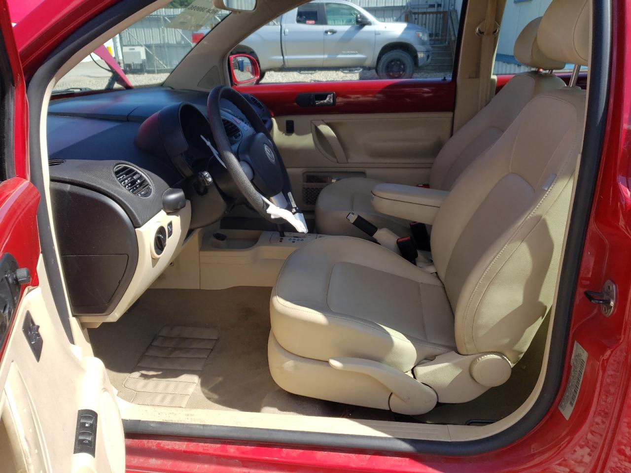 2008 Volkswagen New Beetle S VIN: 3VWPG31C98M513144 Lot: 70306805