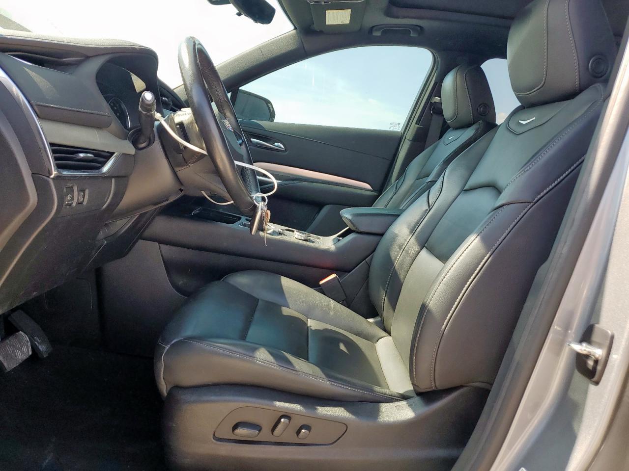 2023 Cadillac Xt4 Premium Luxury VIN: 1GYFZCR43PF148586 Lot: 81744355