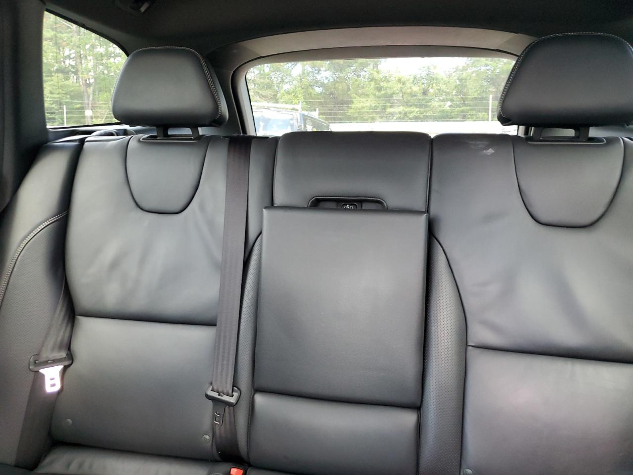 2016 Volvo Xc60 T6 R-Design VIN: YV449MRP2G2868348 Lot: 81068335