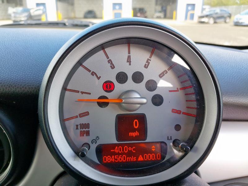 2010 MINI FIRST 