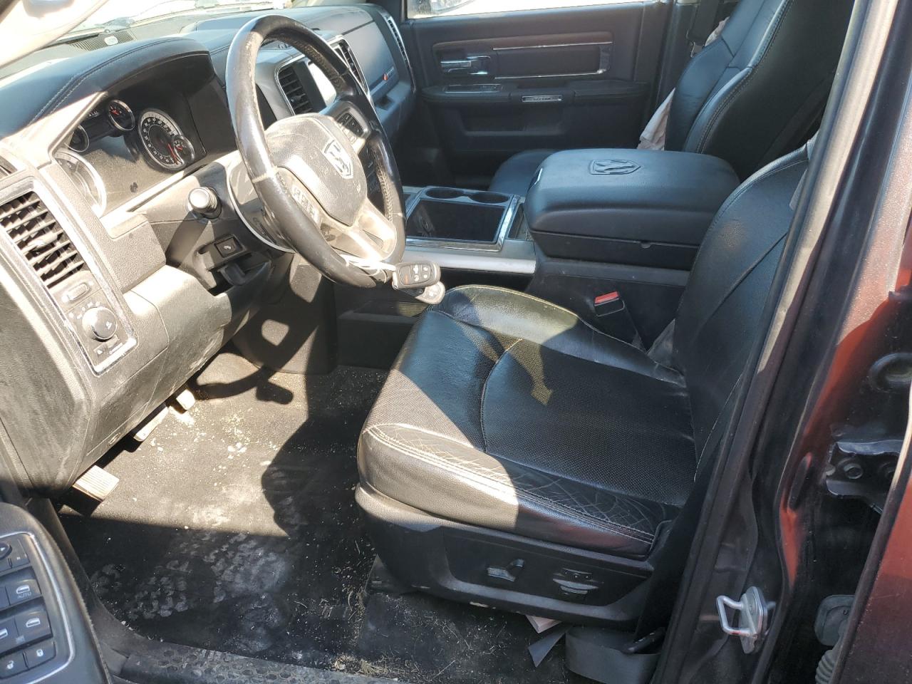 2015 Ram 1500 Laramie VIN: 1C6RR7VM5FS569299 Lot: 71428575