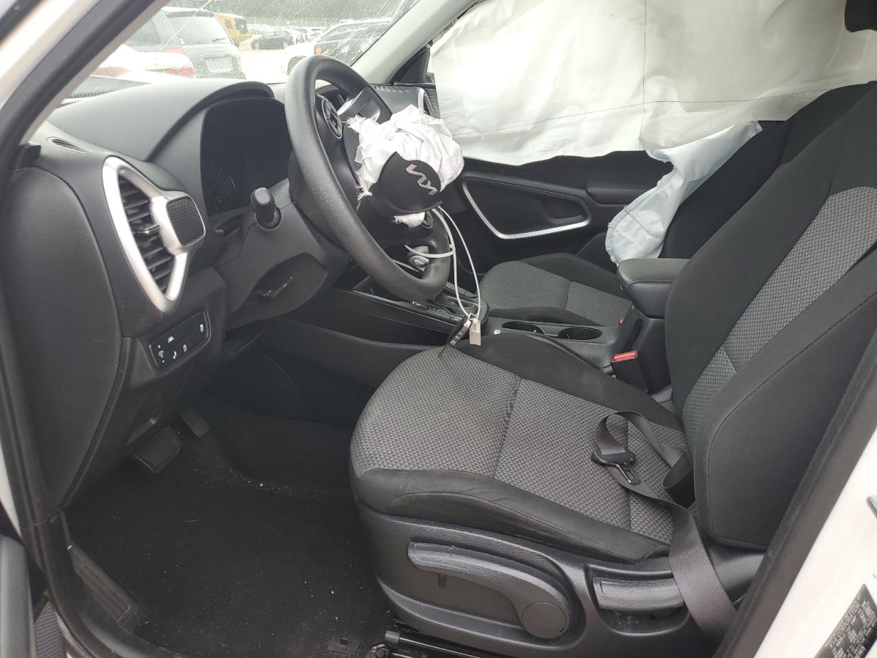 2022 Kia Soul Lx VIN: KNDJ23AU1N7813475 Lot: 82054205