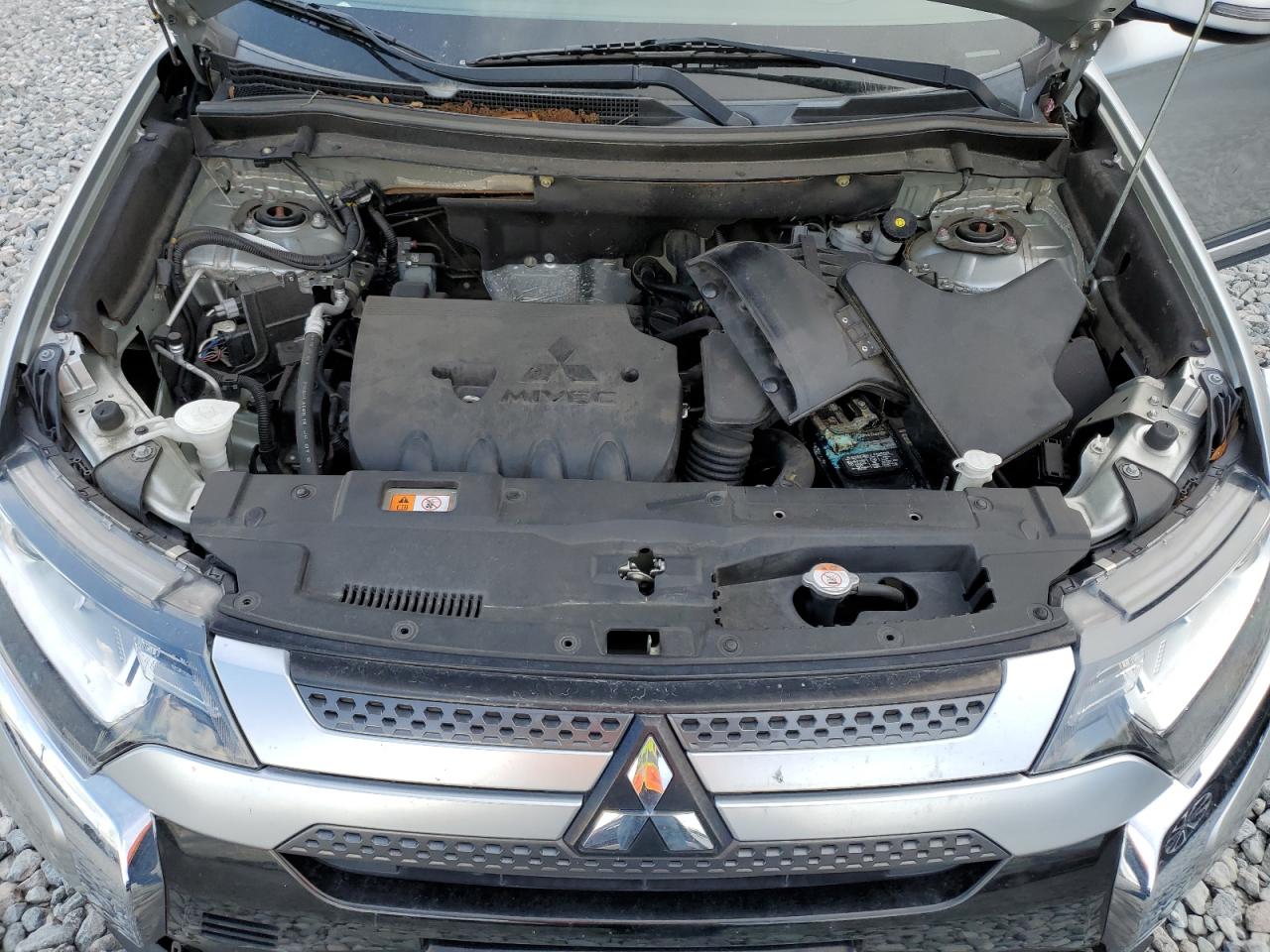 2020 Mitsubishi Outlander Se VIN: JA4AD3A30LZ043735 Lot: 83865975