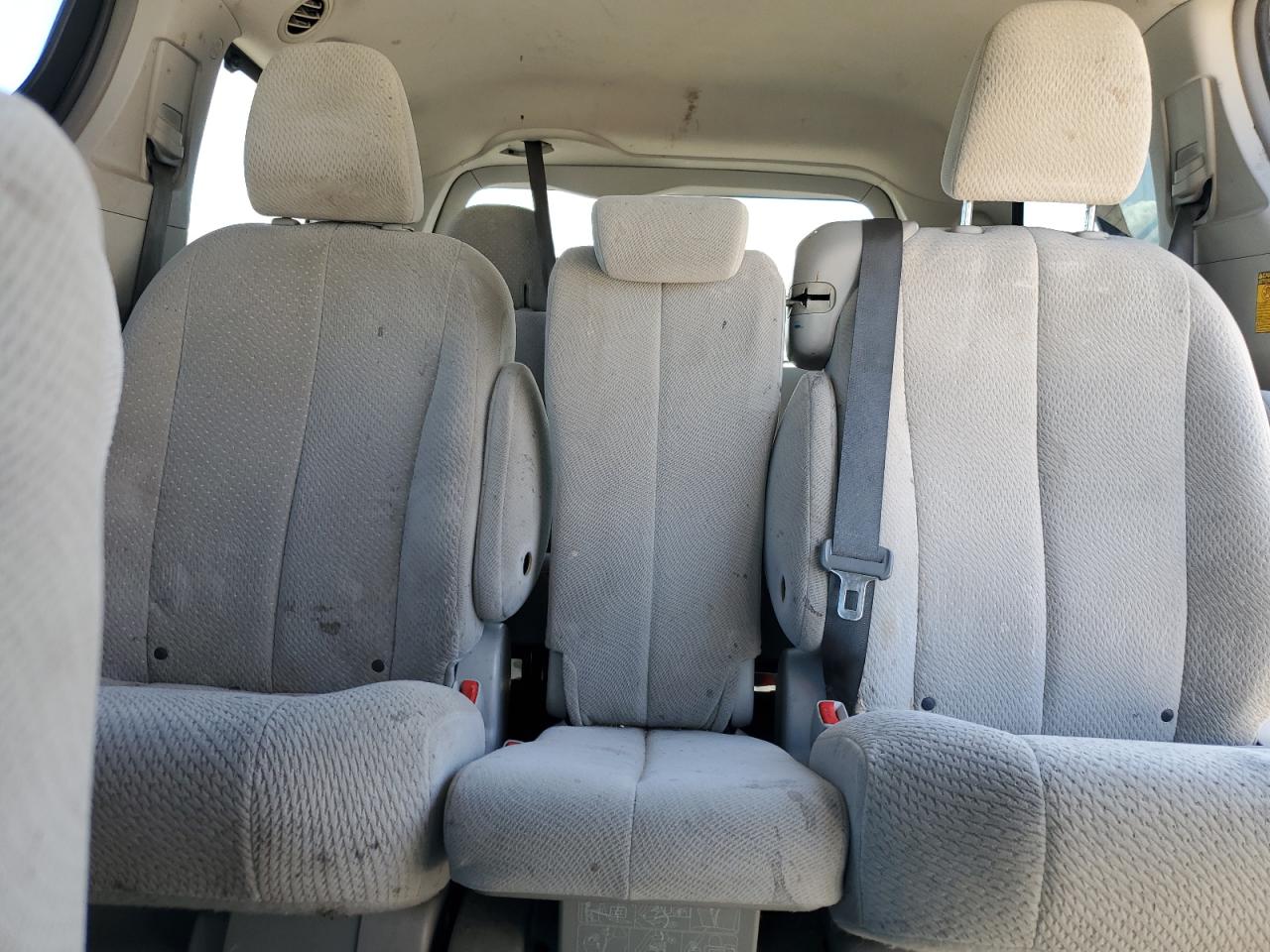 2014 Toyota Sienna Le VIN: 5TDKK3DCXES518761 Lot: 70665485