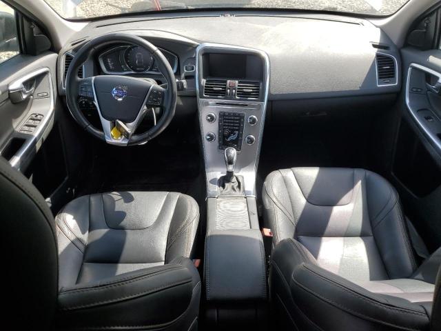  VOLVO XC60 2017 Серебристый
