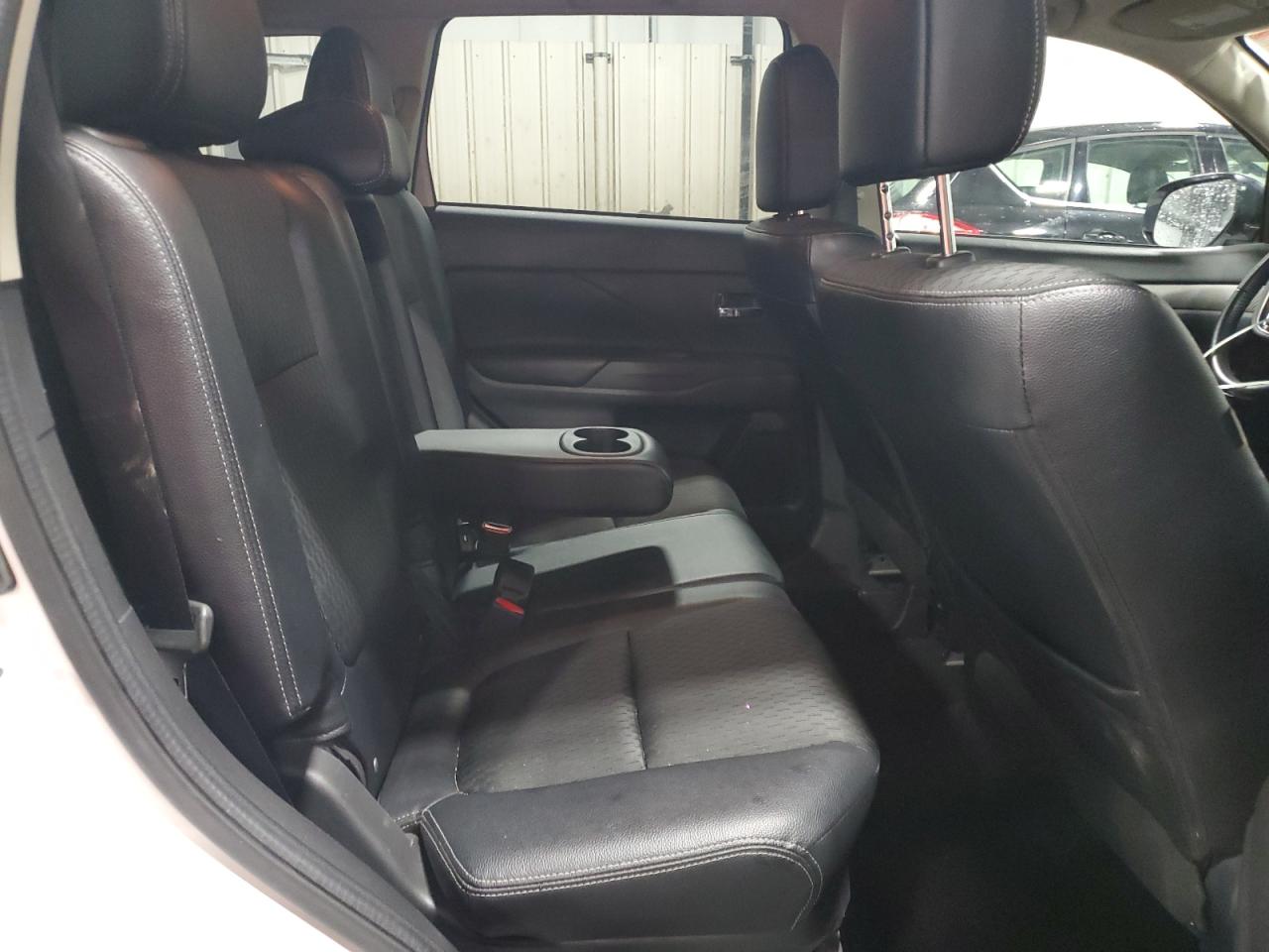 2015 Mitsubishi Outlander Se VIN: JA4AZ3A31FZ008739 Lot: 81408315