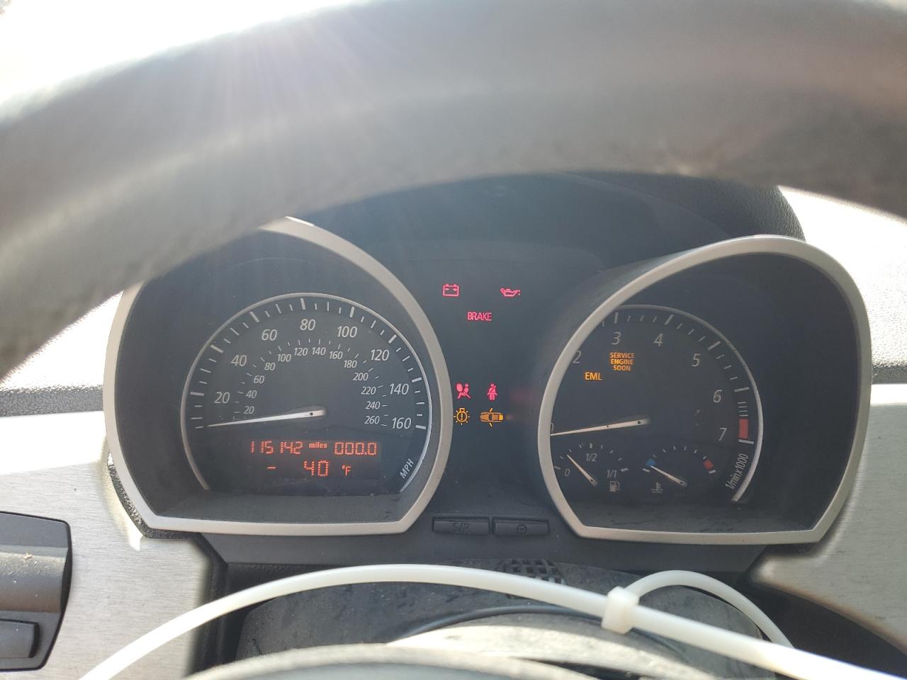 2005 BMW Z4 2.5 VIN: 4USBT33575LR71151 Lot: 86469355