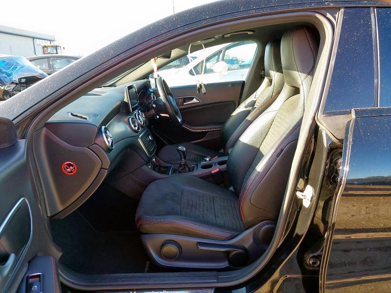 2015 MERCEDES-BENZ CLA180 AMG SPORT 