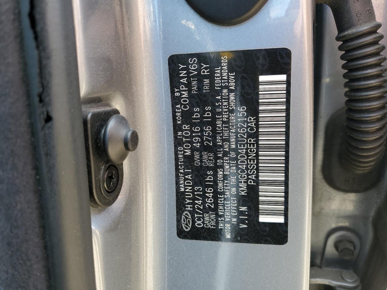 2014 Hyundai Genesis 3.8L VIN: KMHGC4DD4EU262156 Lot: 80200915