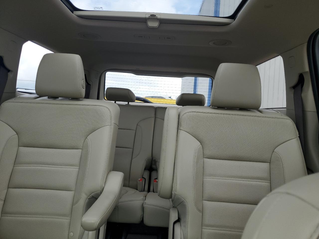 2017 GMC Acadia Denali VIN: 1GKKNXLS8HZ301384 Lot: 70742855