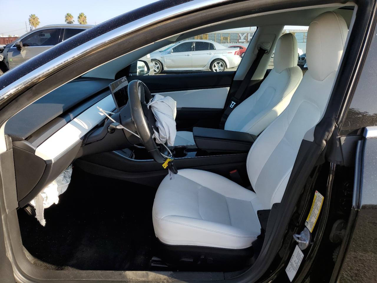 2019 Tesla Model 3 VIN: 5YJ3E1EB1KF213672 Lot: 84233205