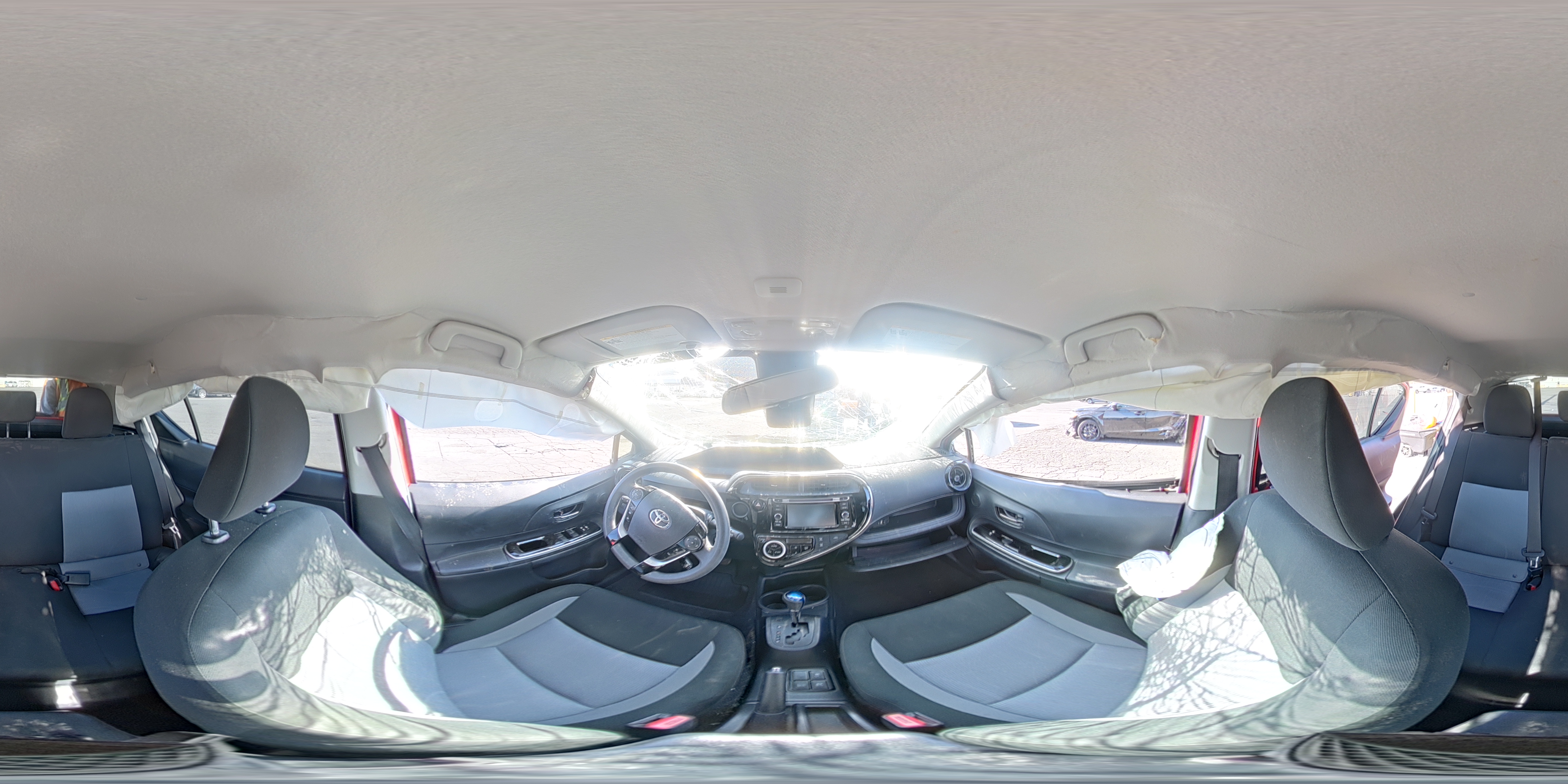 2018 Toyota Prius C VIN: JTDKDTB37J1599254 Lot: 82159825