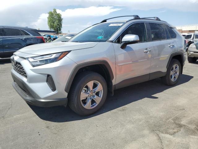 TOYOTA RAV4 XLE 2025