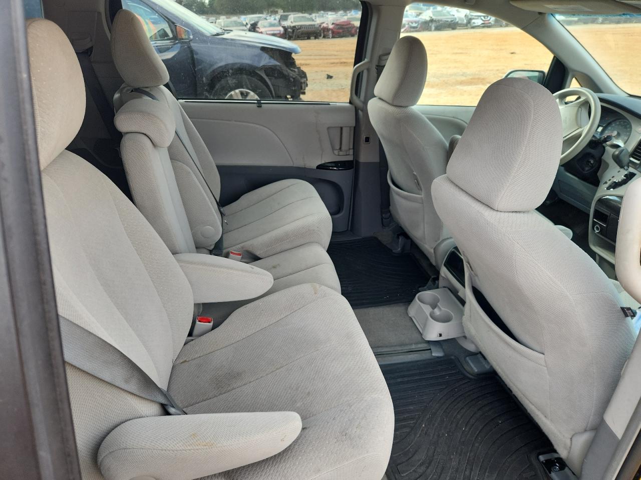 2014 Toyota Sienna Le VIN: 5TDKK3DC2ES479583 Lot: 84459245