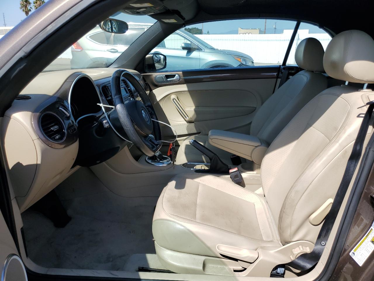 2015 Volkswagen Beetle 1.8T VIN: 3VW517AT1FM802189 Lot: 84947195