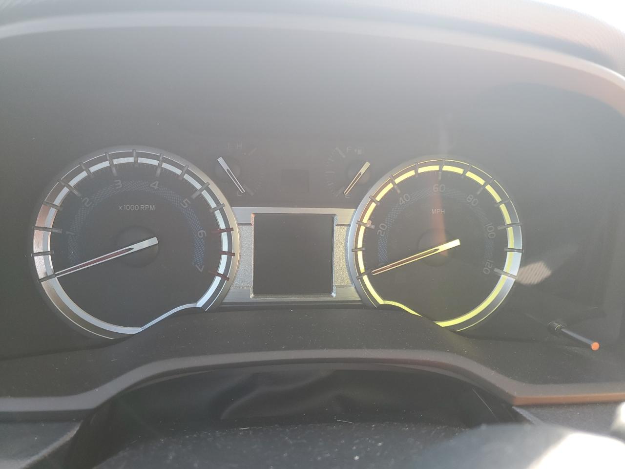 2017 Toyota 4Runner Sr5/Sr5 Premium VIN: JTEBU5JRXH5411911 Lot: 84301835