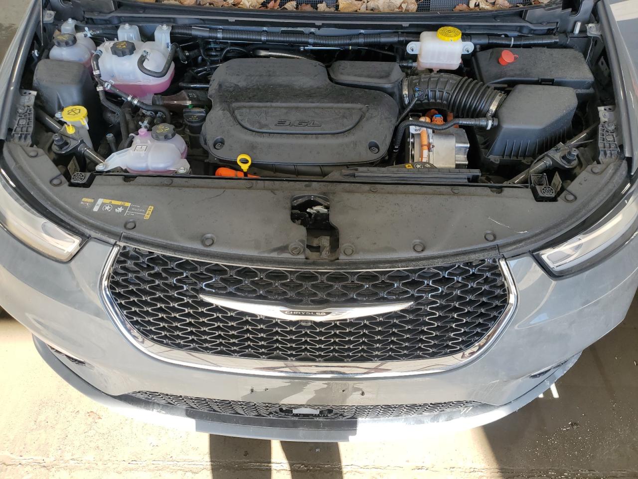 2025 Chrysler Pacifica Hybrid Select VIN: 2C4RC1S7XSR572152 Lot: 84578995