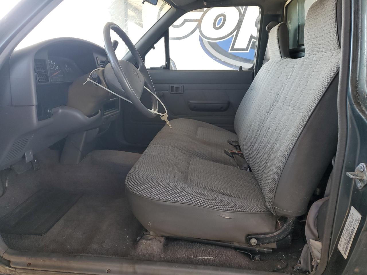1993 Toyota Pickup 1/2 Ton Short Wheelbase Dx VIN: JT4RN81P7P5167391 Lot: 81092755
