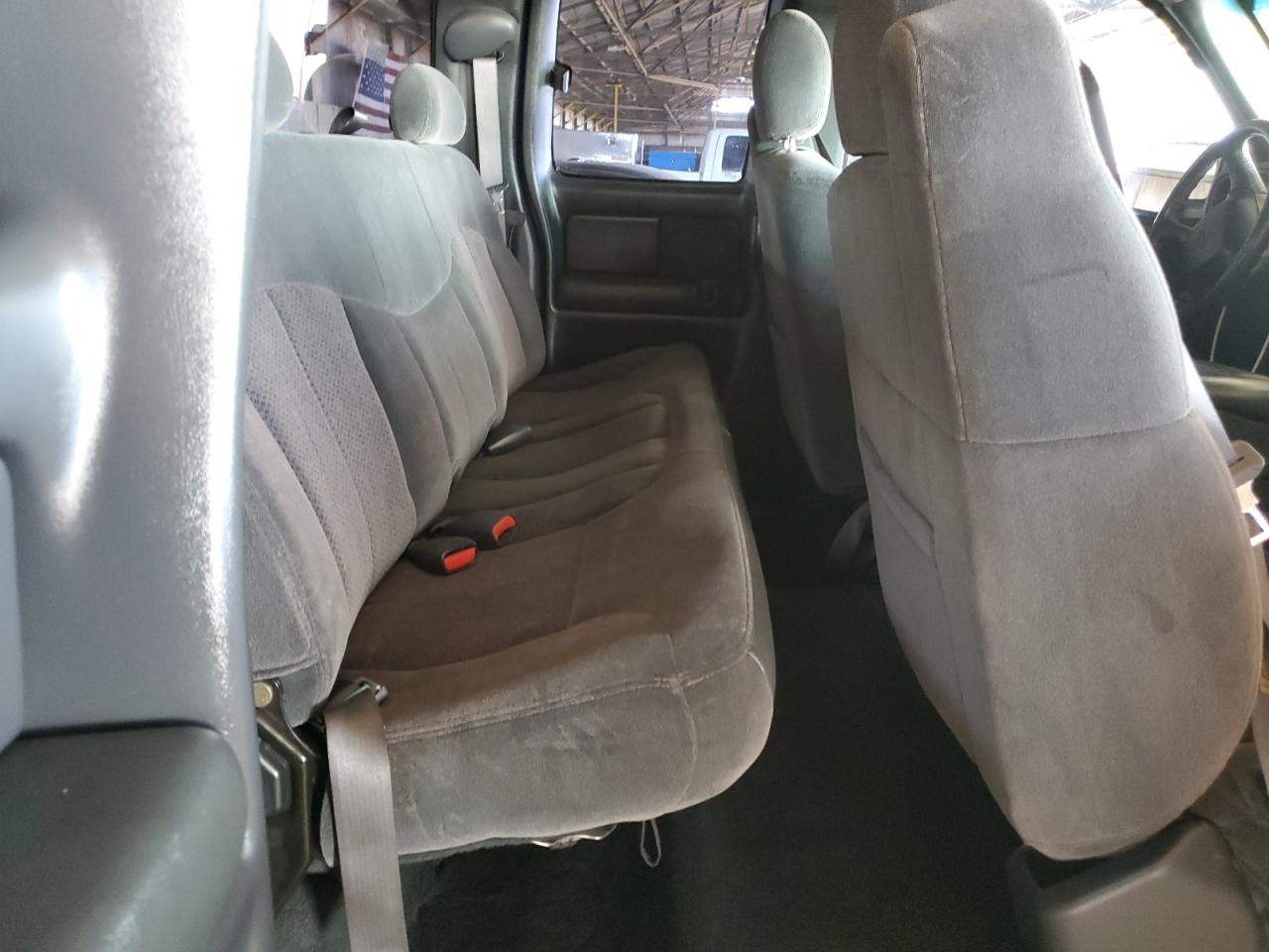 2002 Chevrolet Silverado K1500 VIN: 2GCEK19T021113361 Lot: 80911055