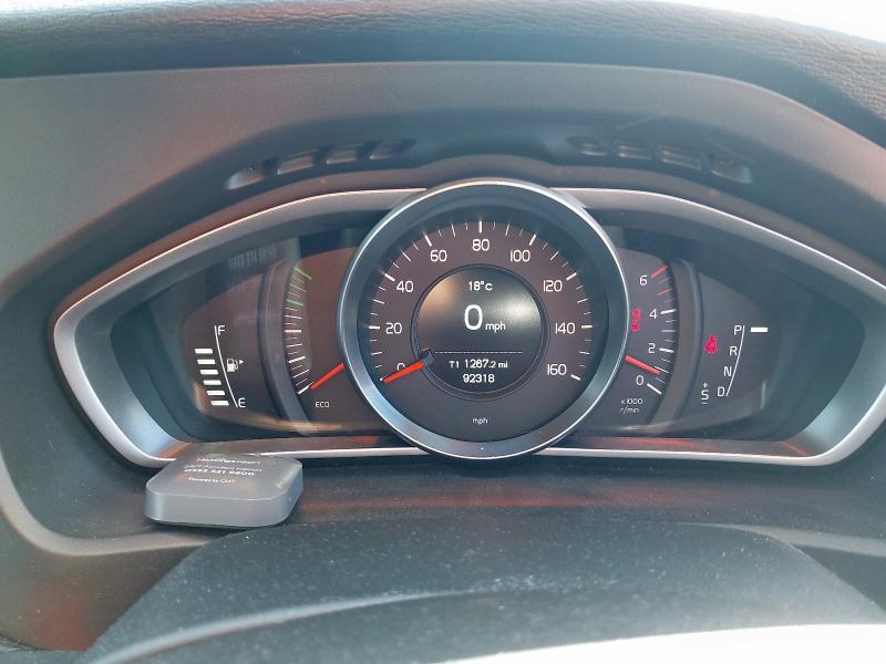 2013 VOLVO V40 CROSS COUNTRY LUX D2 