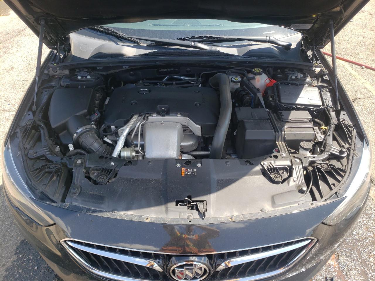 2018 Buick Regal Preferred VIN: W04GL6SX8J1133825 Lot: 71528115