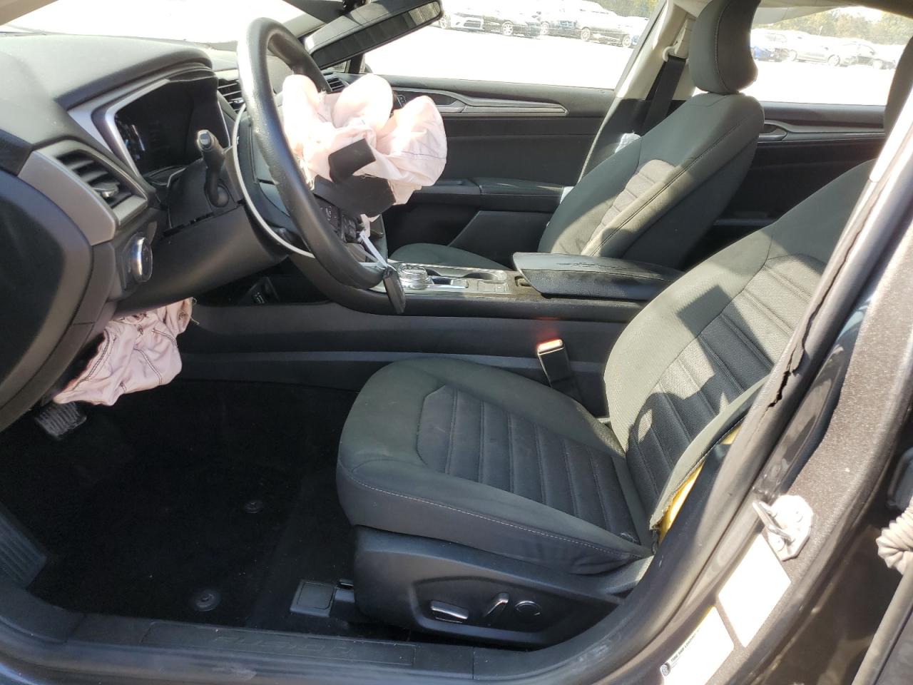 2019 Ford Fusion Se VIN: 3FA6P0HD2KR101952 Lot: 81021015