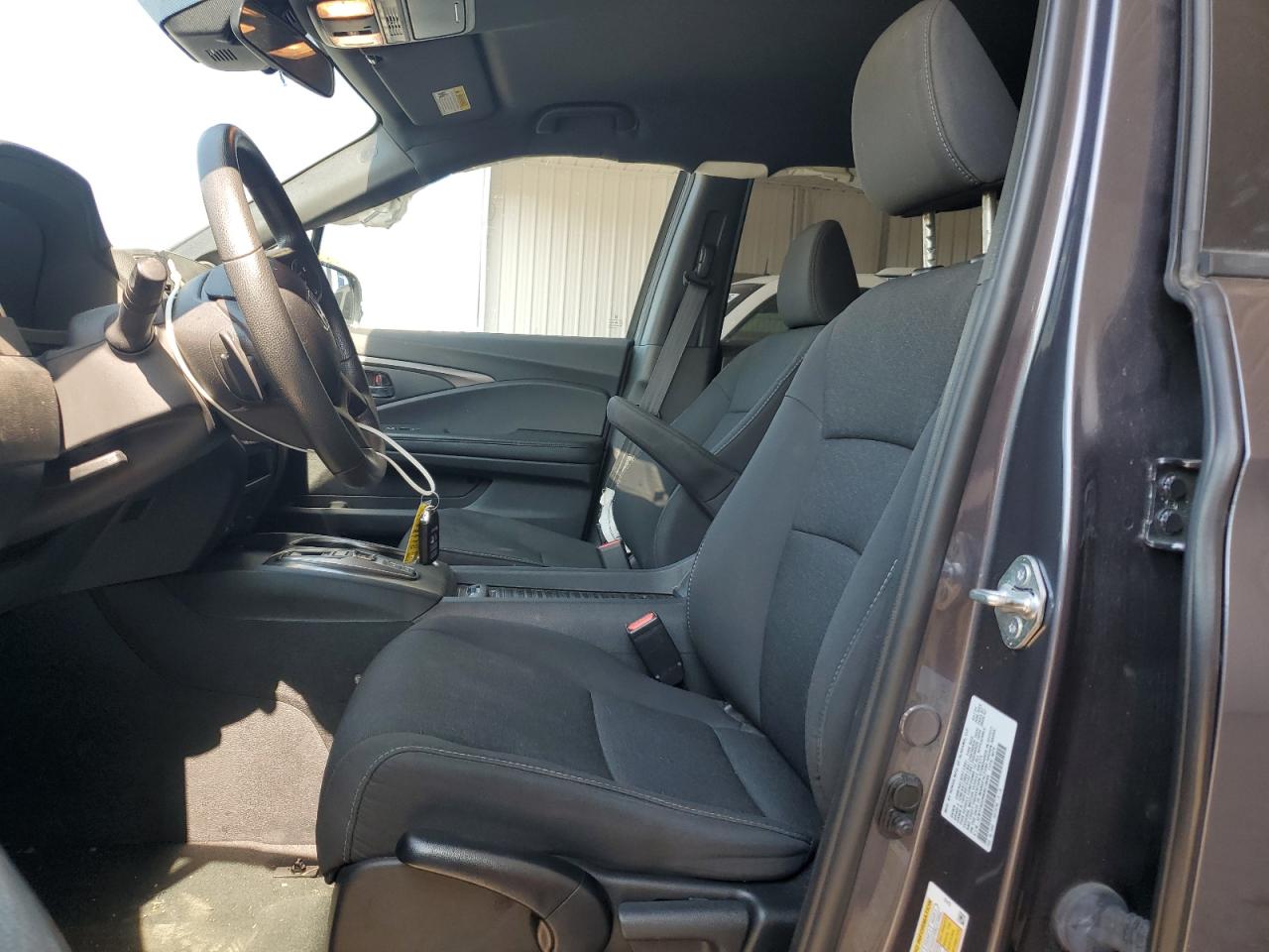 2021 Honda Passport Sport VIN: 5FNYF8H28MB018095 Lot: 81680455