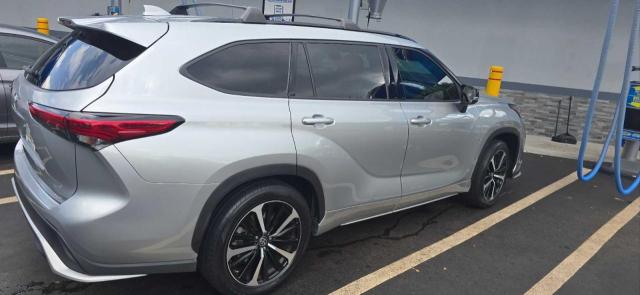  TOYOTA HIGHLANDER 2021 Серебристый