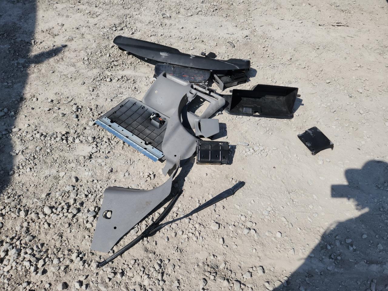 2000 Ford F250 Super Duty VIN: 1FTNX21F8YEB95067 Lot: 80664065