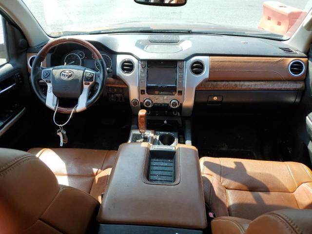Пикапы TOYOTA TUNDRA 2017 Коричневый