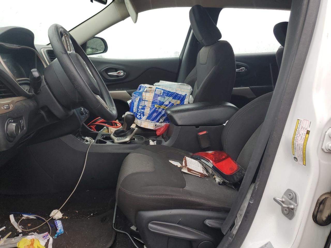 2017 Jeep Cherokee Sport VIN: 1C4PJLAB4HW623885 Lot: 81844905